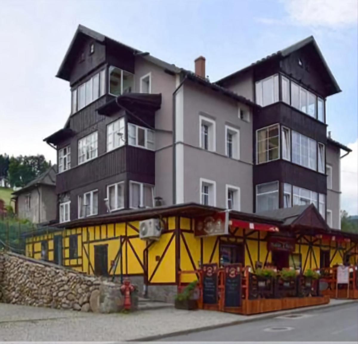 Image 3 of APART KARKONOSZE – Klimatyzowany Apartament Charlotte Karpacz na deptaku z parkingiem w cenie