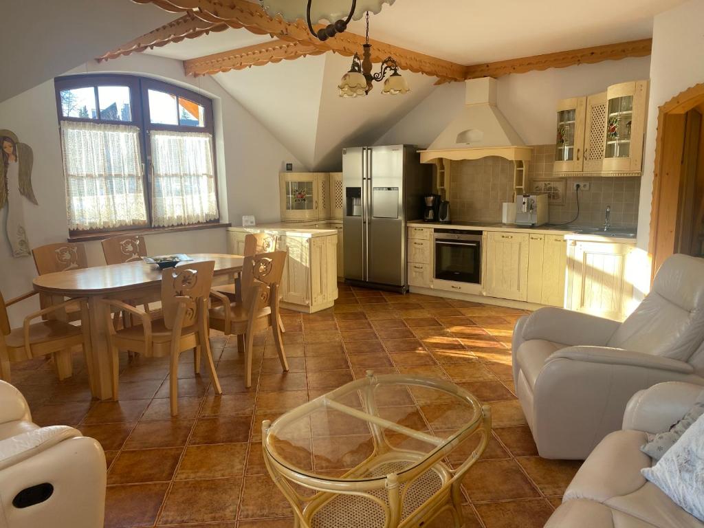 Image 1 of Apartament Intol z widokiem na Śnieżkę
