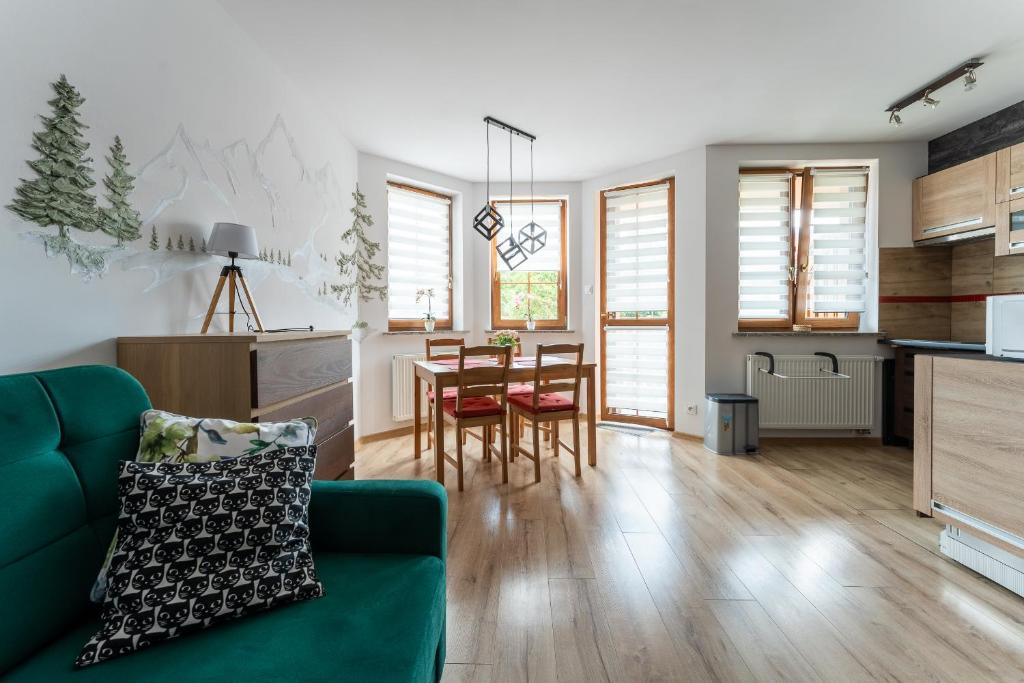 Image 1 of Apartament Strefa Centrum – z prywatnym parkingiem – Space Apart
