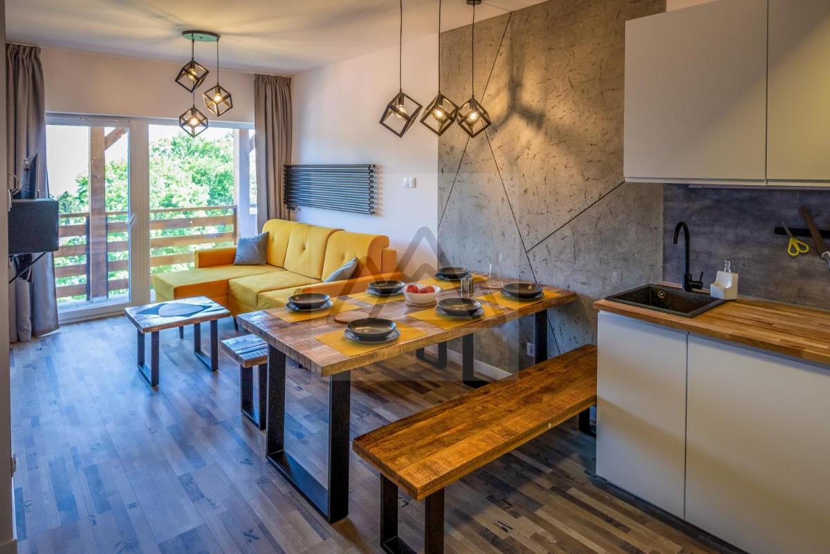 Image 3 of Apartament Widokowy Karpacz z garażem i widokiem na góry, blisko szlaki i centrum