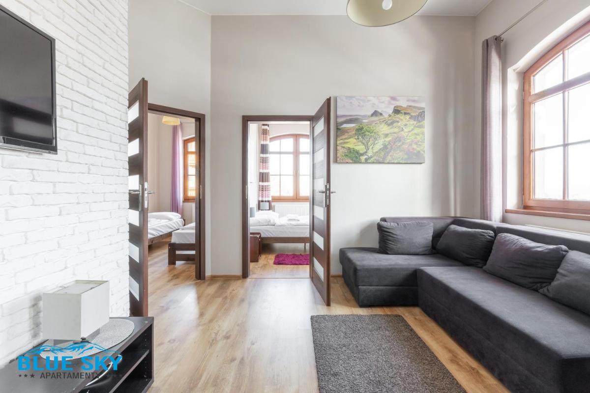 Image 5 of Apartamenty BlueSky Obrońców Pokoju 1D- centrum, blisko deptaka, restauracji i atrakcji Karpacza