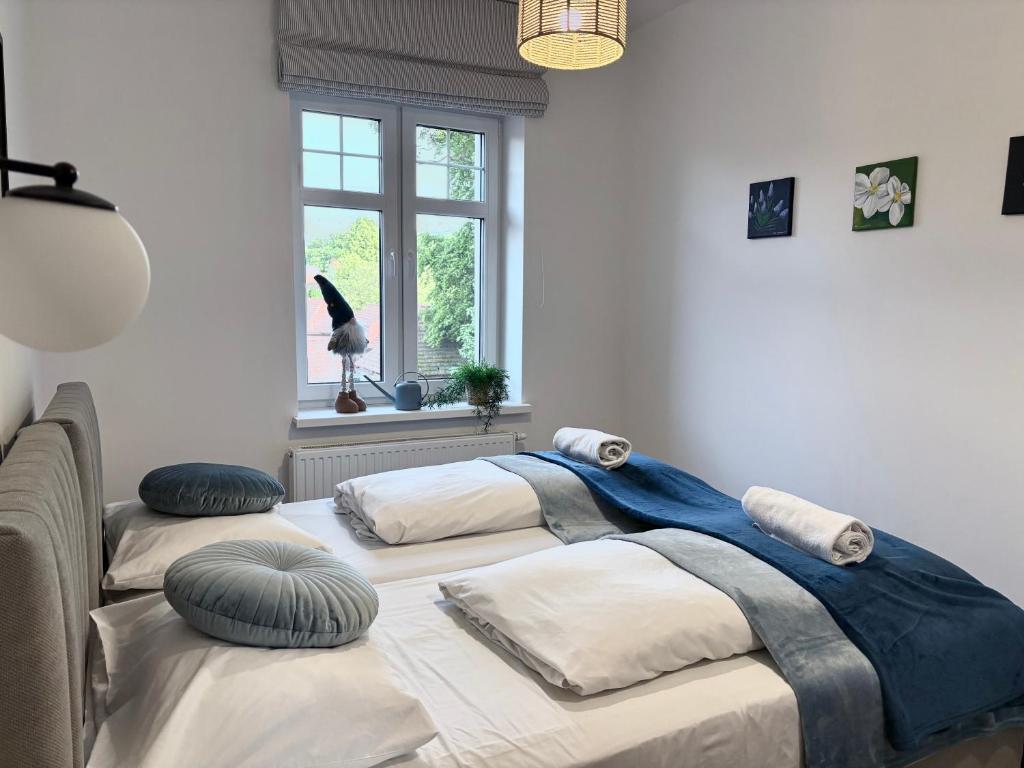 Image 1 of Apartamenty EverySky Kowary, Blue z widokiem na góry i windą