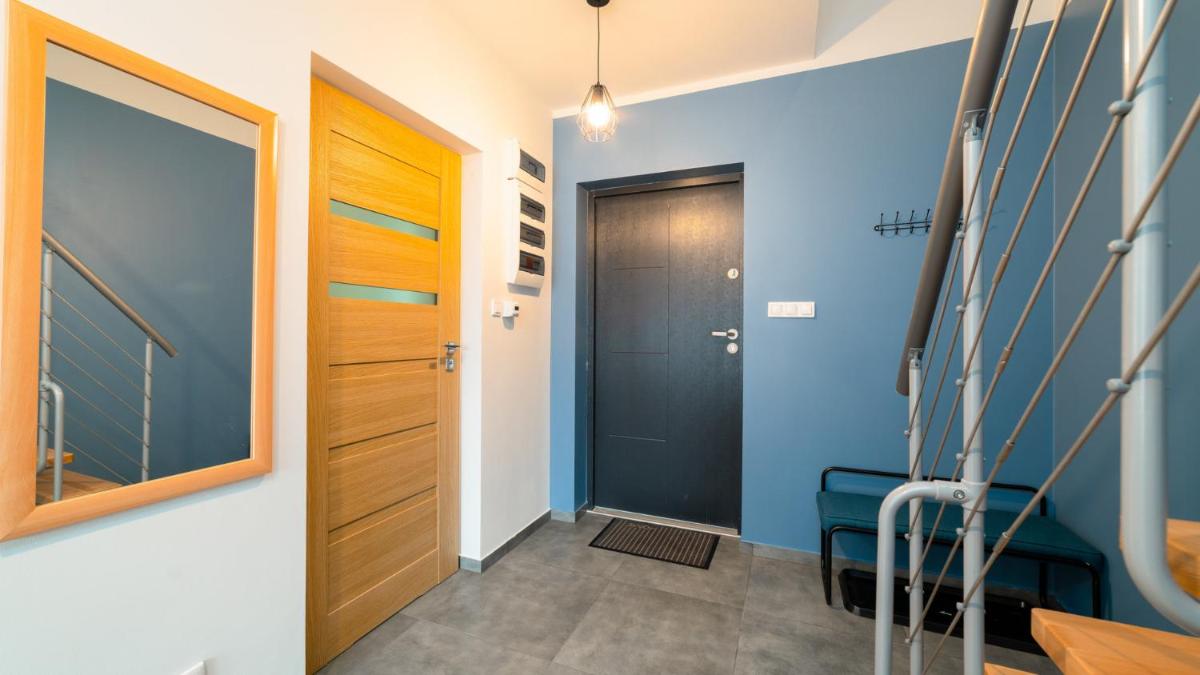 Image 3 of Apartamenty EverySky – Dom Reymonta 9