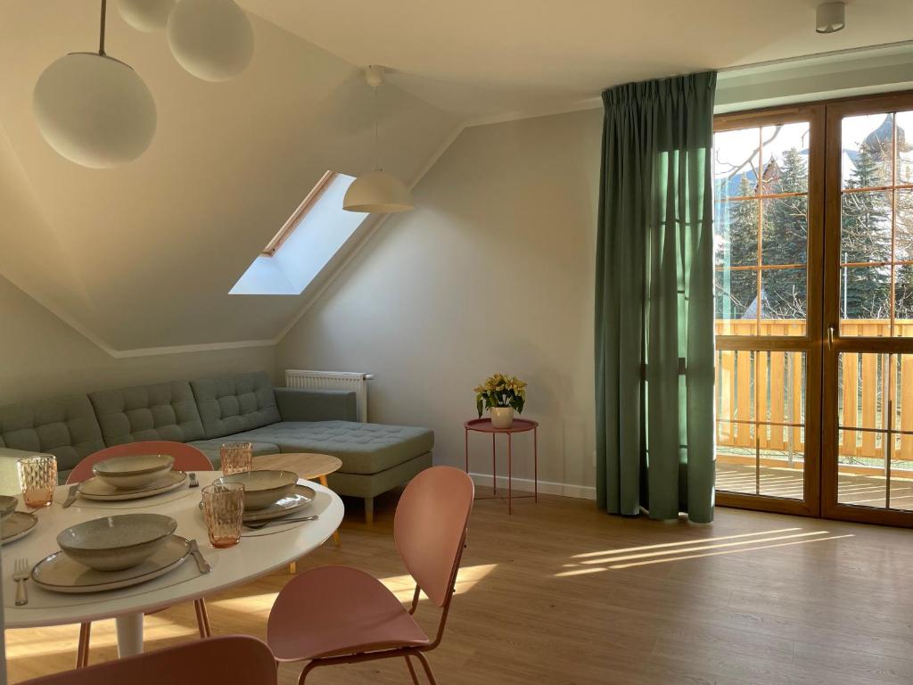 Image 1 of Apartamenty Paproć i Malina – 300 metrów do centrum