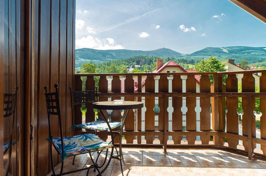 Image 1 of Apartamenty Sun & Ski Willa Nadrzeczna 2B centrum