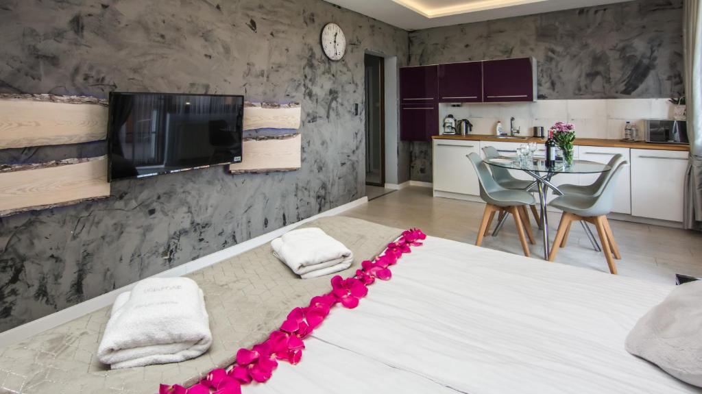 Image 1 of Apartamenty hoteLOVE na Skale