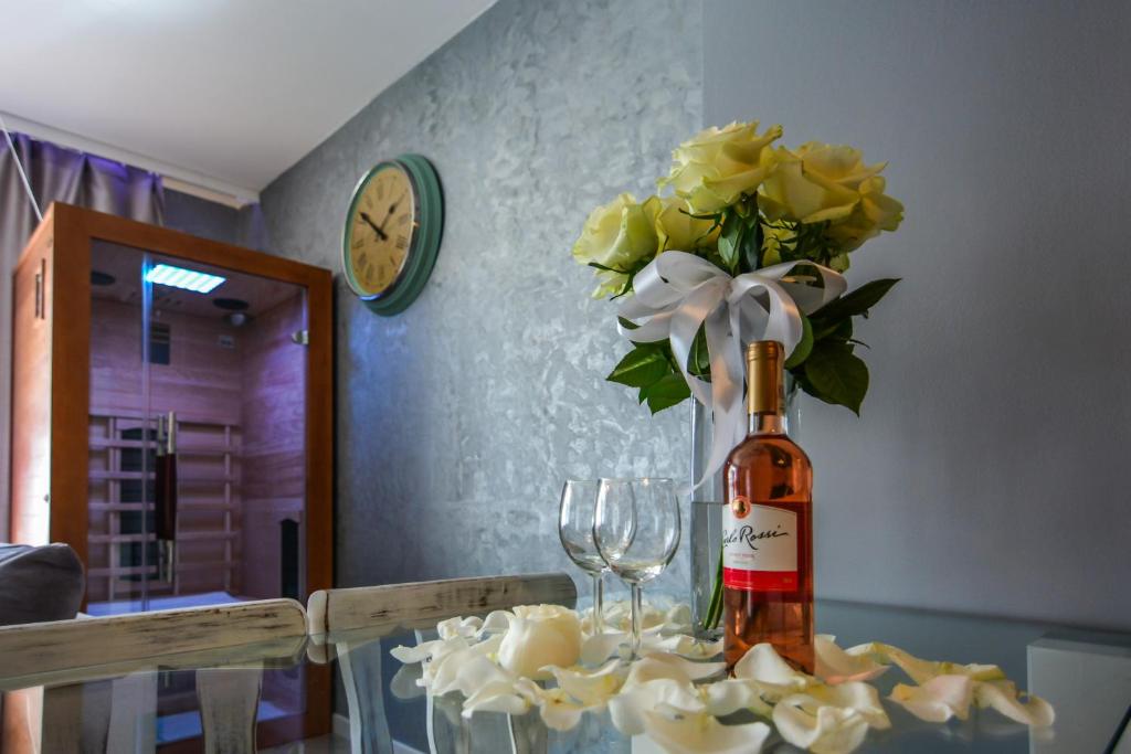 Image 1 of Apartamenty hoteLOVE z sauną przy Strumieniu