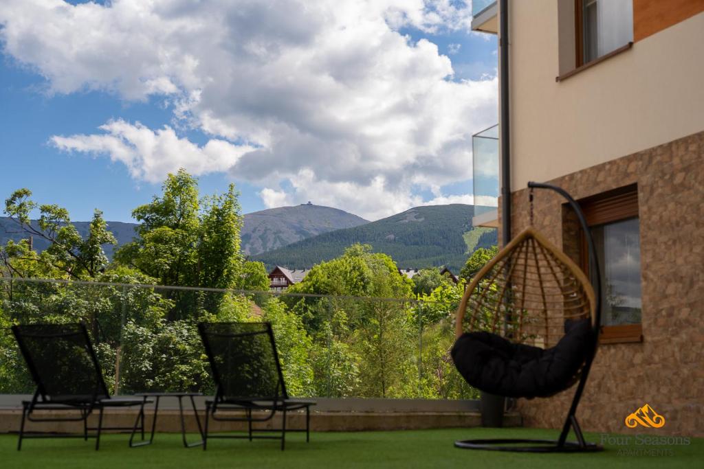 Image 1 of Apartamenty z tarasem blisko stoku by Four Seasons