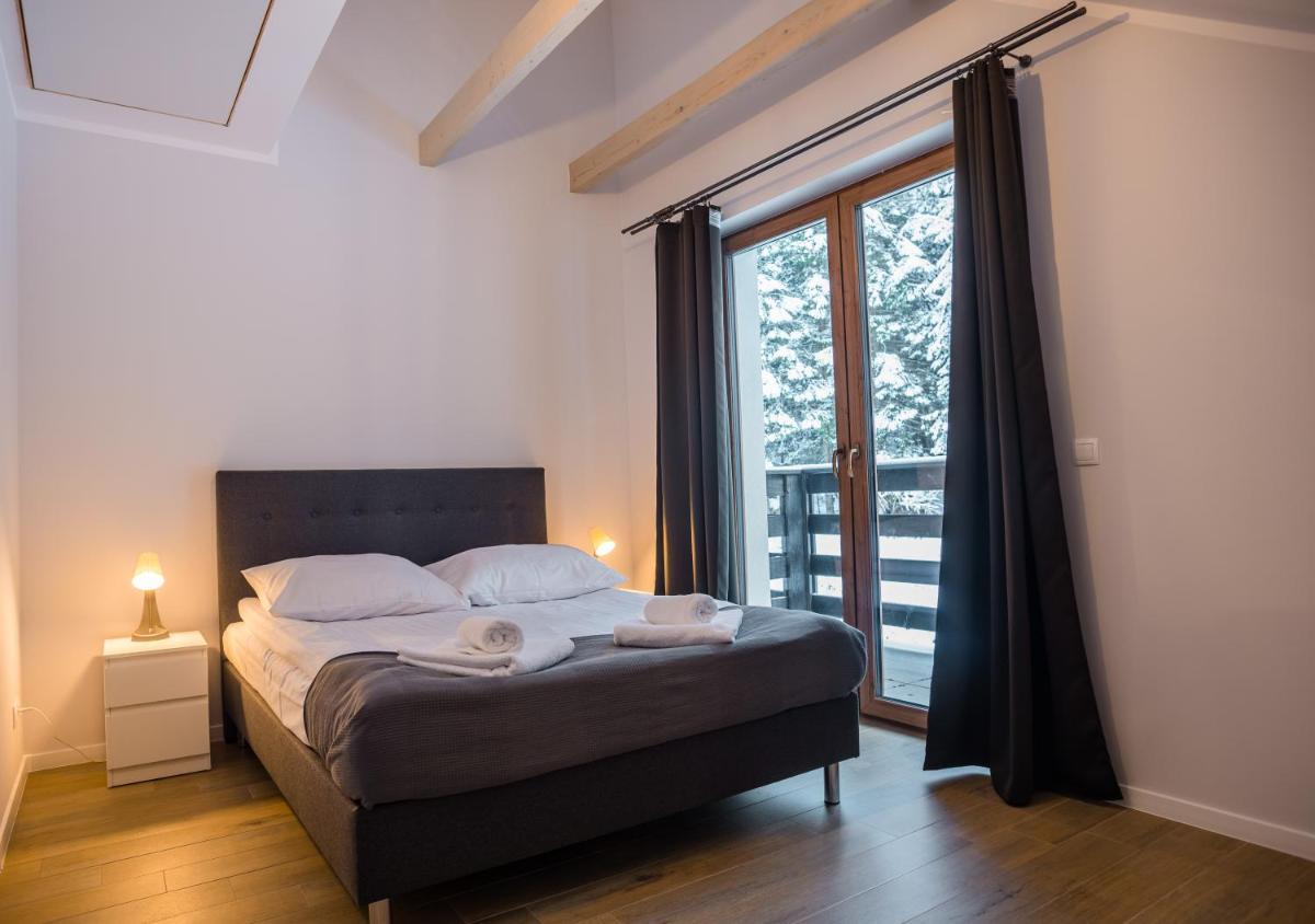 Image 2 of Aston -domek przy lesie, przestronny, apartamenty