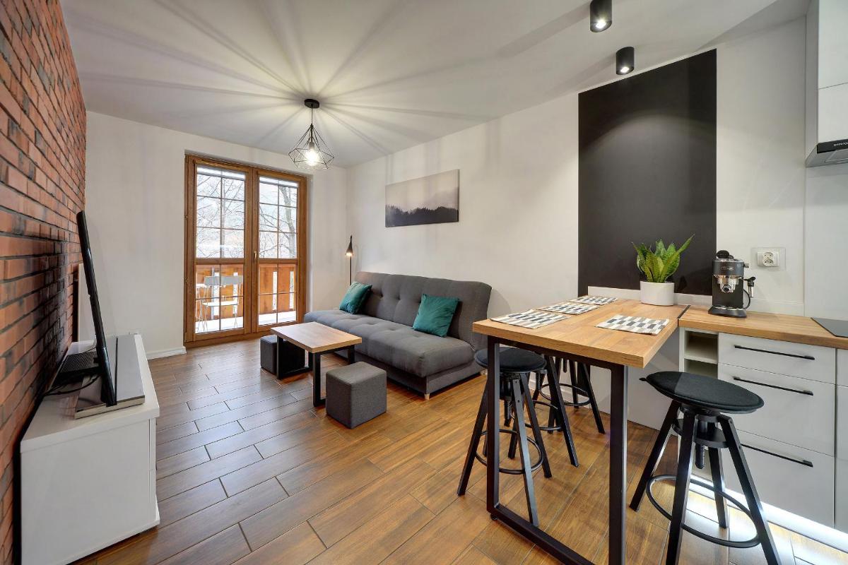 Image 3 of Eleganckie i Stylowe Apartamenty Sun Seasons 24 w Karpaczu z Parkingiem by Noclegi Renters