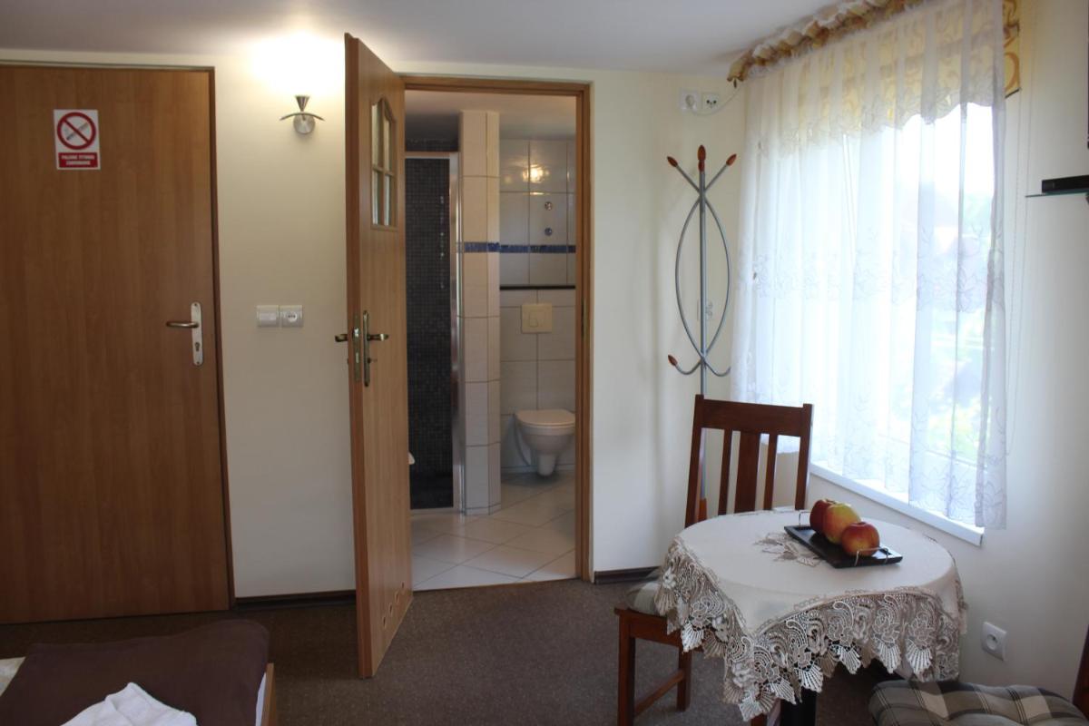 Image 3 of ,,GOSIA” POKOJE GOSCINNE de lux z mini aneksem i łazienką
