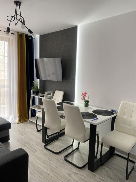 Image 1 of Nowoczesny Apartament Nad Łomnicą