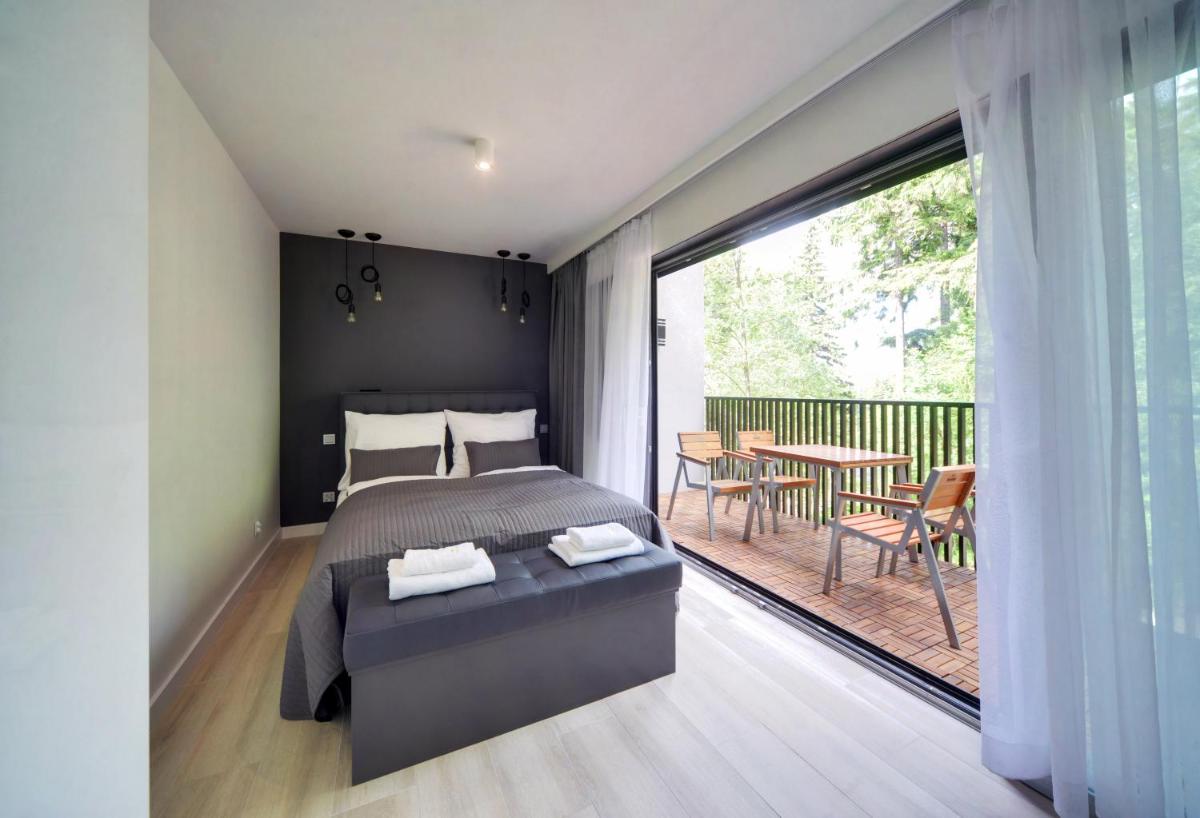 Image 2 of Nowoczesny Apartament Sun Seasons 24 w Karpaczu z Parkingiem i Balkonem by Noclegi Renters