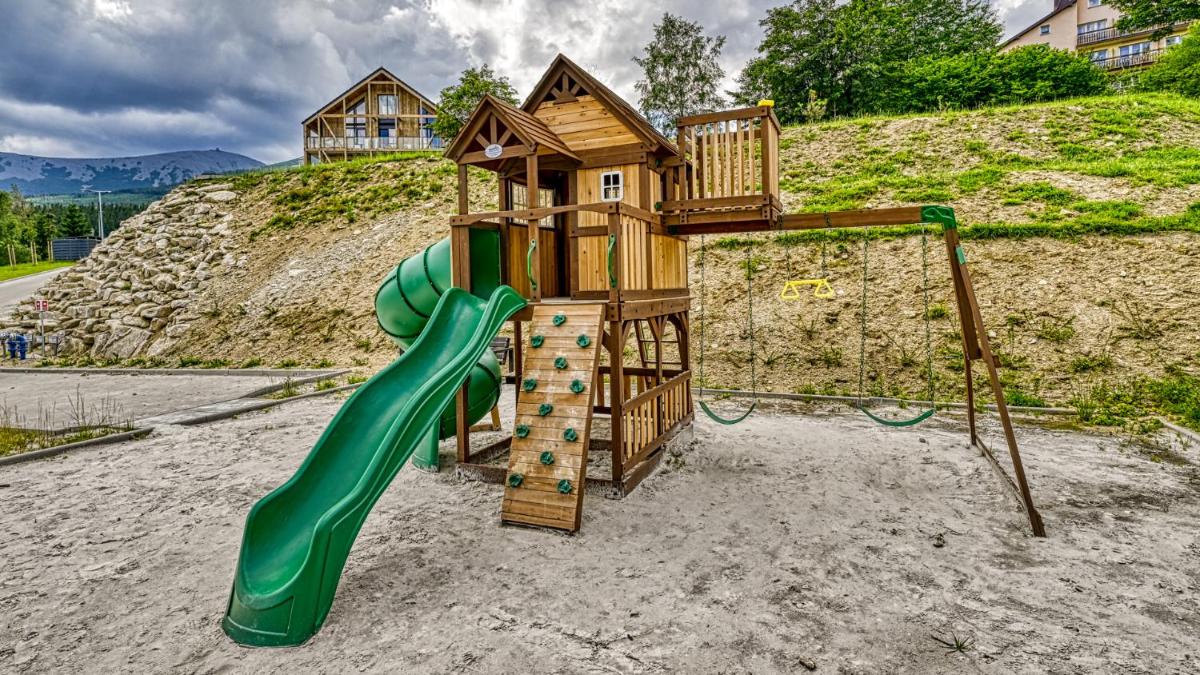 Image 7 of Orlik VIP Residence – Apartament dwupoziomowy Śnieżka Skyline z prywatną sauną