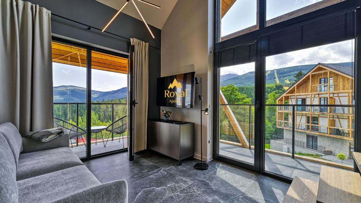 Image 3 of Orlik VIP Residence – Apartament dwupoziomowy Śnieżka Skyline z prywatną sauną