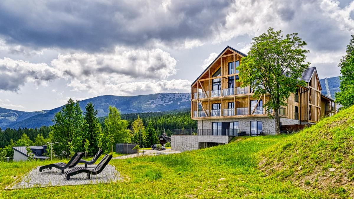 Image 4 of Orlik VIP Residence – Apartament dwupoziomowy Śnieżka Skyline z prywatną sauną