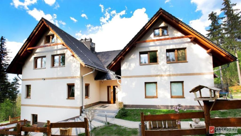 Image 1 of Willa Sowia Dolina – Apartamenty z aneksami i wyjsciem na ogrod