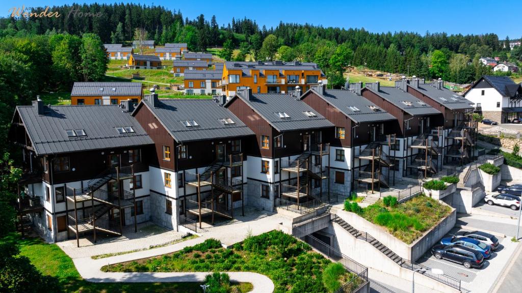 Image 1 of Wonder Home – Apartamenty Residence Karpacz blisko stoku narciarskiego, z balkonami i parkingiem