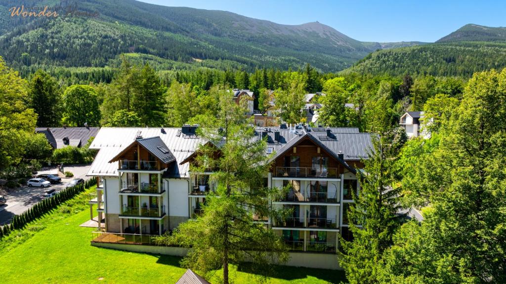 Image 1 of Wonder Home – Apartamenty z widokami i blisko szlaków – w spokojnej części Karpacza