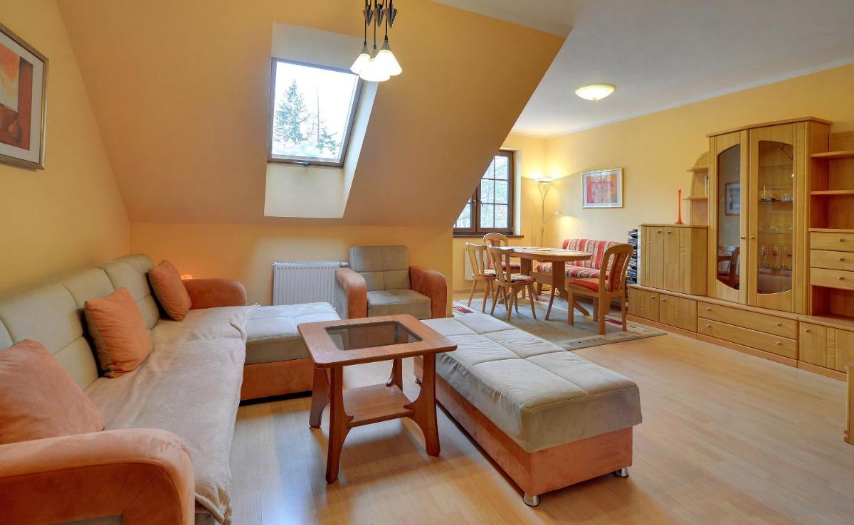 Image 7 of Żółty Apartament Sun Seasons 24 w Karpaczu z Balkonem by Noclegi Renters