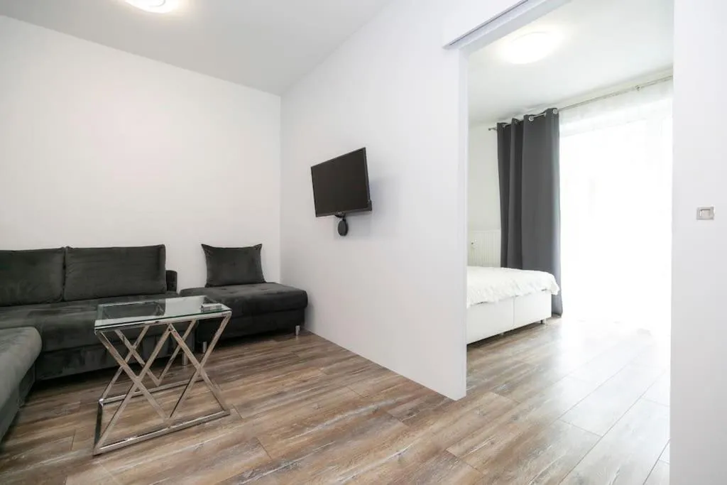 Image 2 of ALURE RESIDENCES 1 & 24h self check-in, free parking in front of the apartment building, new building, terrace, cafe with breakfast in the apartment building, next to the aqua park