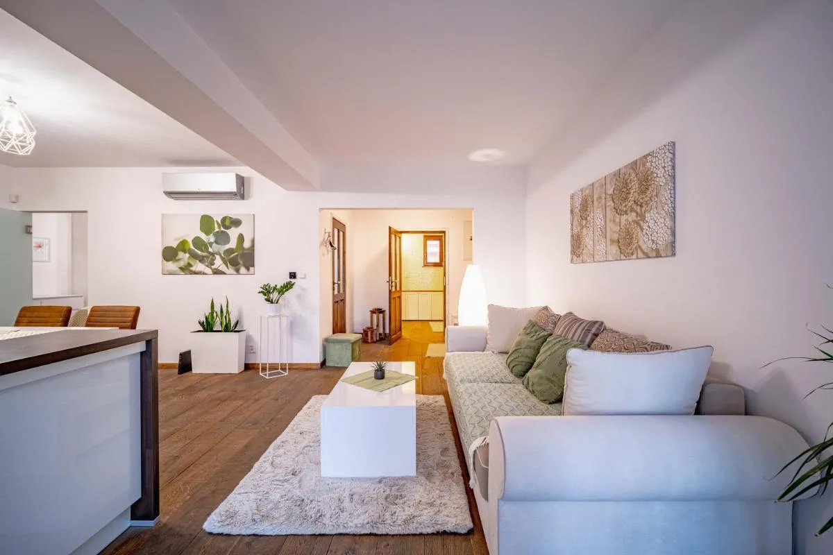 Image 5 of AR CASALUX apartment