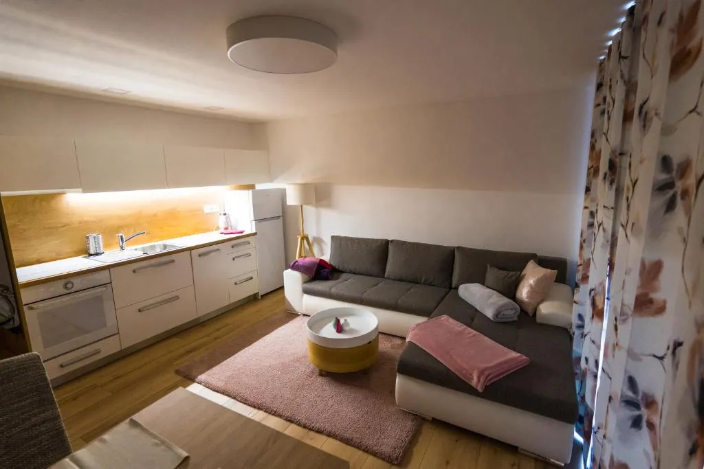 Image 1 of Apartmány EMA a PETER