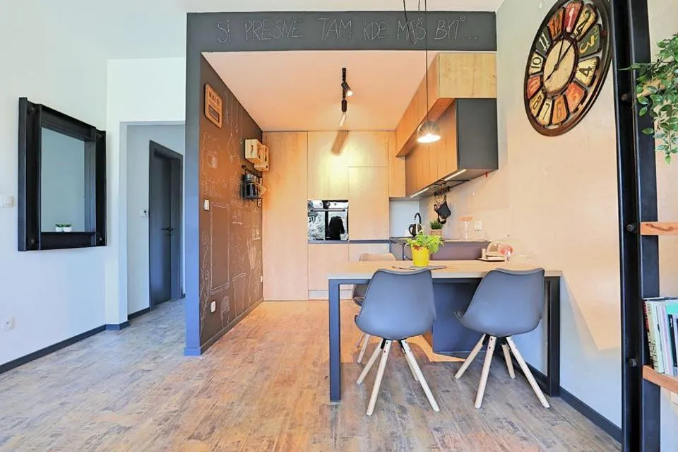 Image 3 of B10 Business Apartments