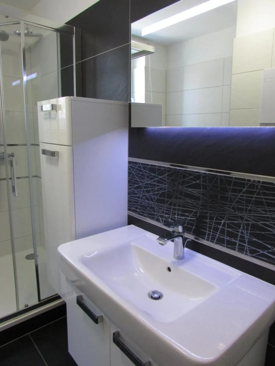 Image 4 of Beautiful city center Apartment with private parking