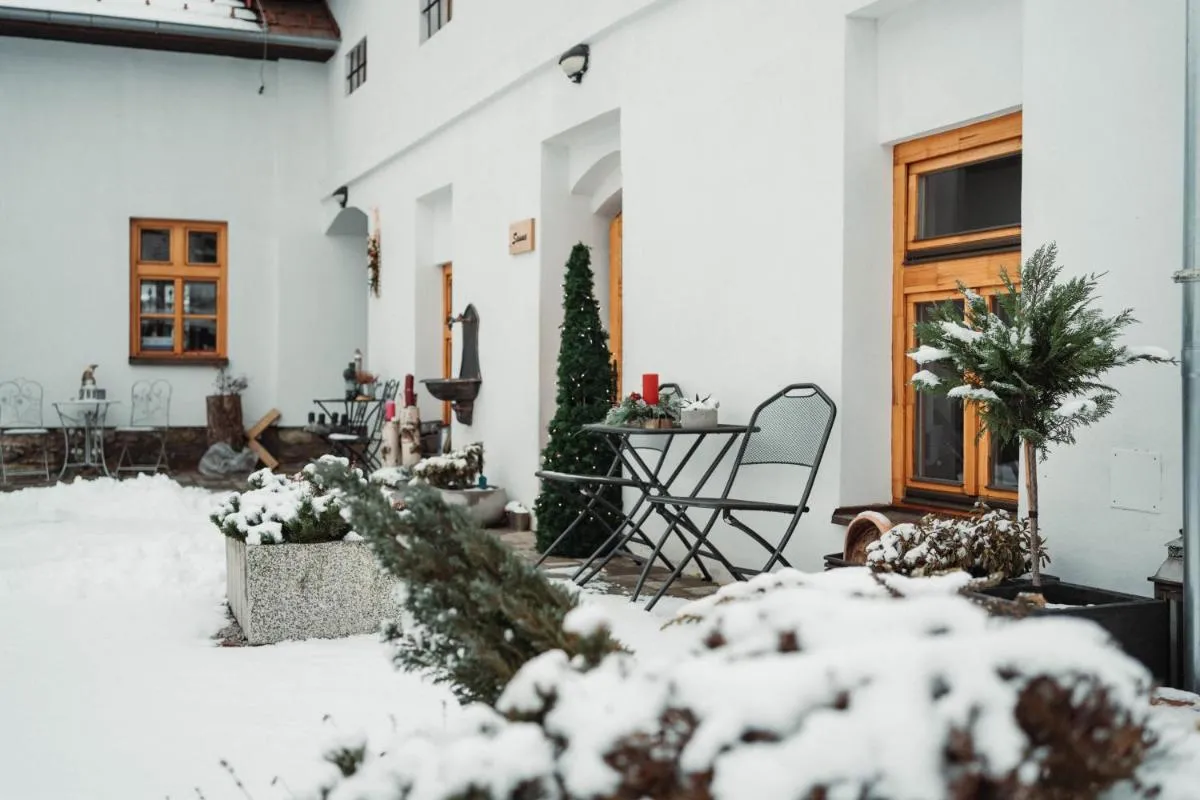 Image 4 of ČÁKYHO KÚRIA – apartmán pre 5 osôb s krbom a saunami