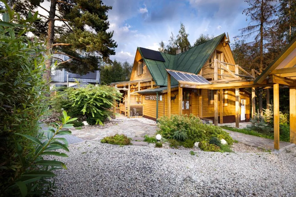 Image 1 of Chalet Green Park