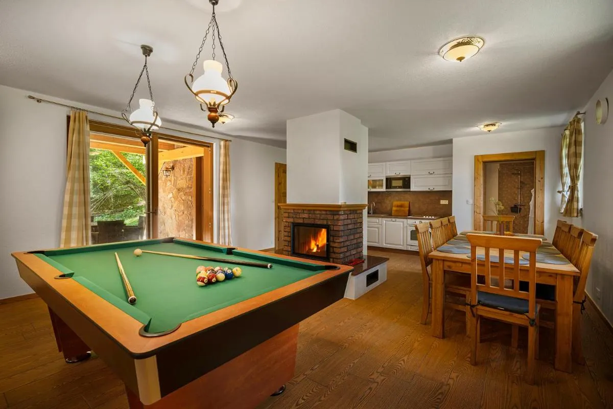 Image 2 of Chalet Tale-Pool Table-Jacuzzi-Sauna-3 Ski Resorts-Ski Jasna