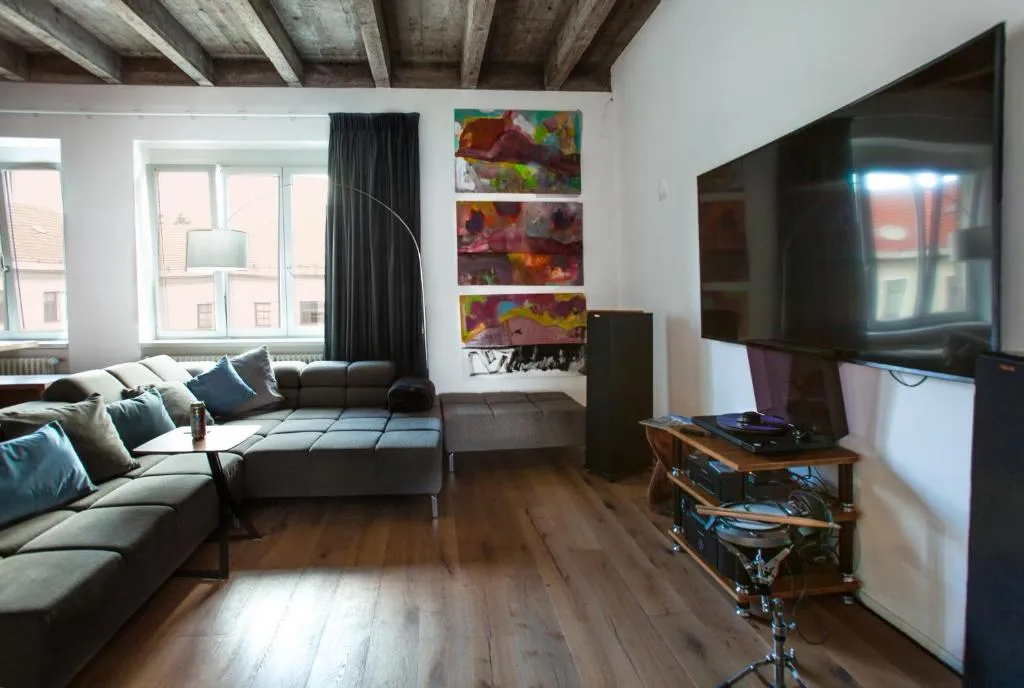 Image 1 of Contemporary apartment with fireplace & terrace