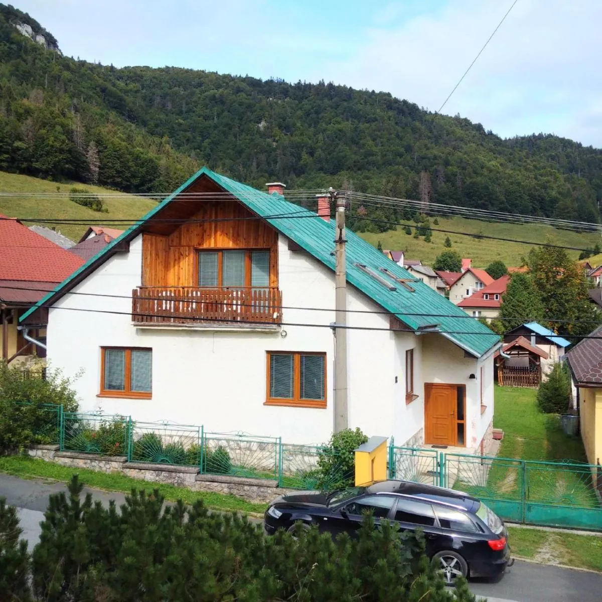 Image 4 of Dedinky Lakeview Cottage
