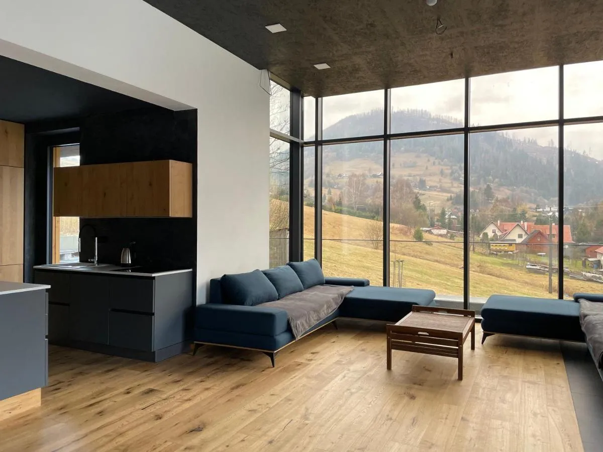 Image 3 of Downhills Residence