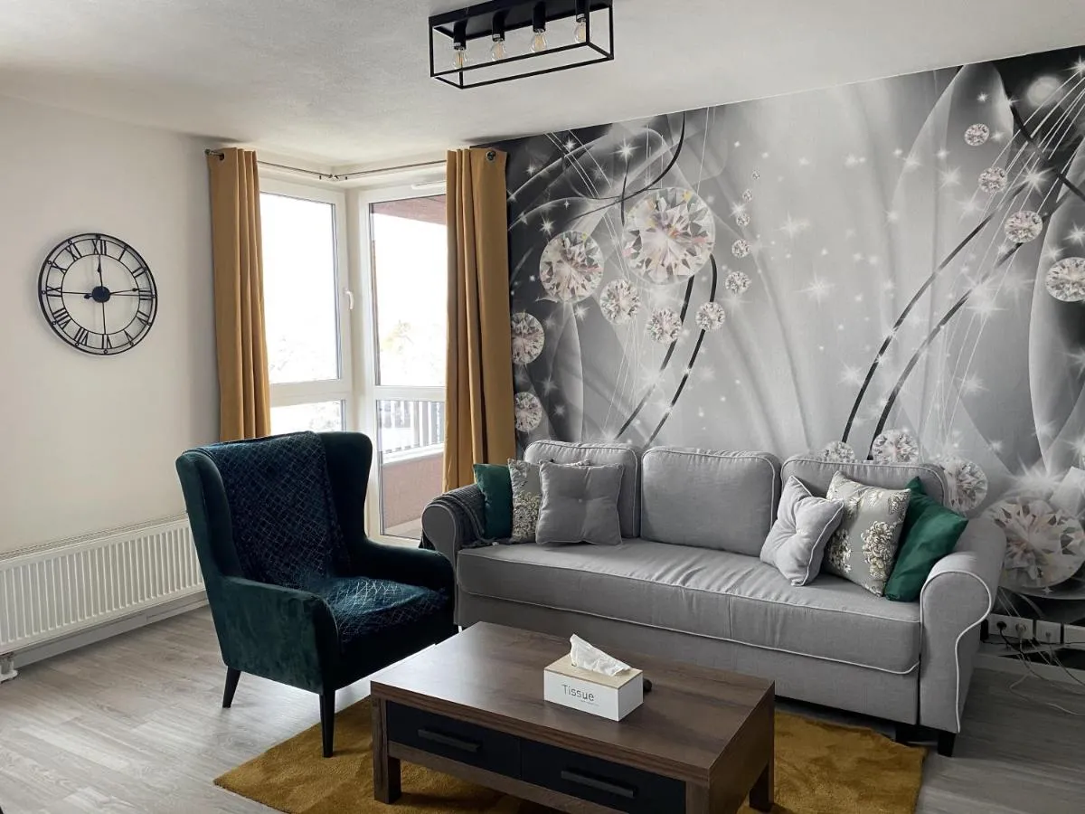 Image 2 of GNG Apartment