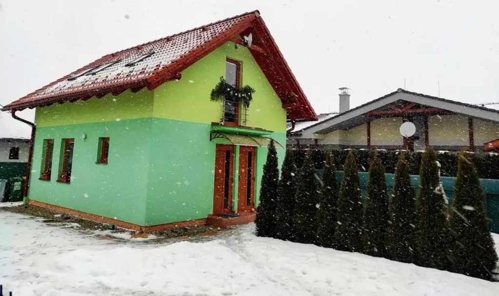Image 1 of Green cottage Besenova