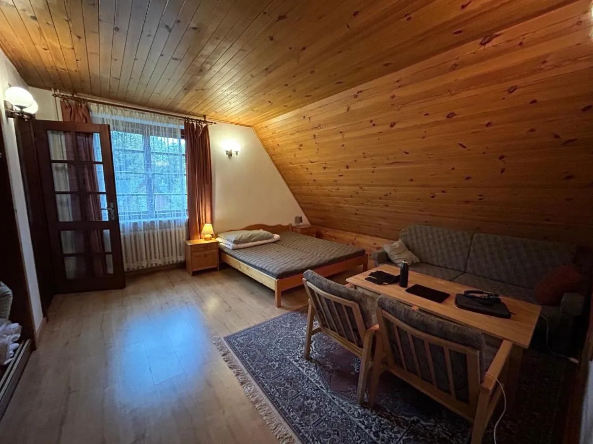 Image 6 of Holiday House No. 35