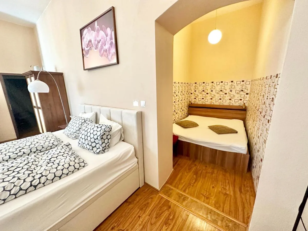 Image 5 of Home Away central apartment