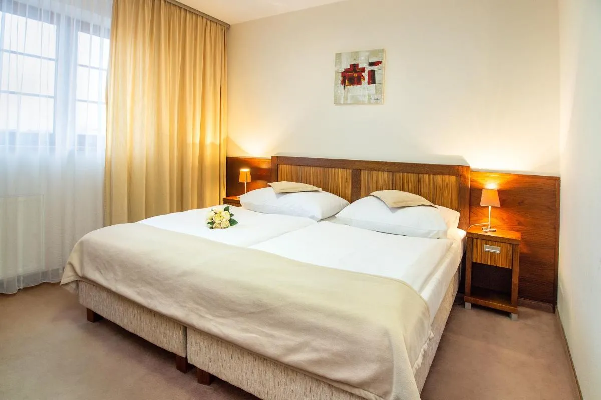 Image 5 of Hotel Academic