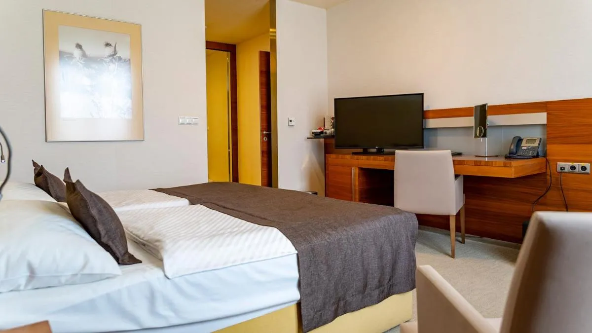 Image 3 of Hotel AquaCity Mountain View