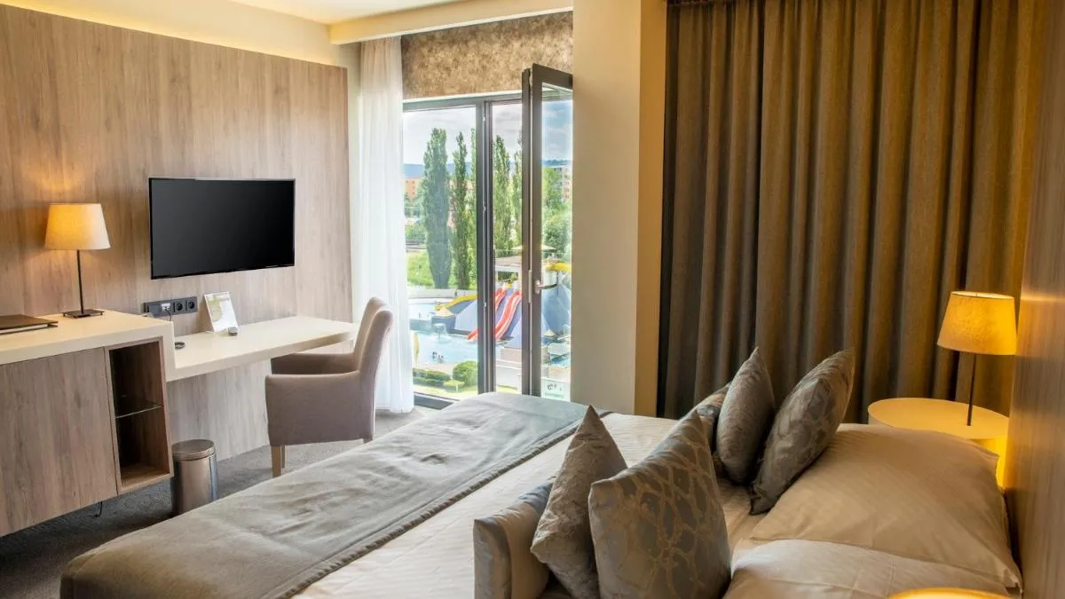 Image 4 of Hotel AquaCity Seasons