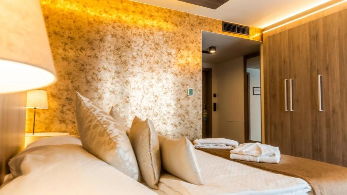 Image 3 of Hotel AquaCity Seasons
