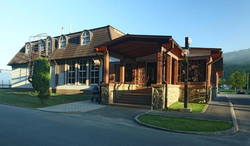 Image 1 of Hotel Armales