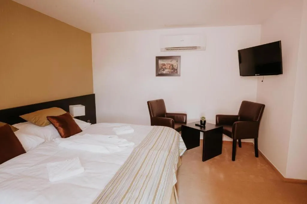 Image 6 of Hotel Bonaparte