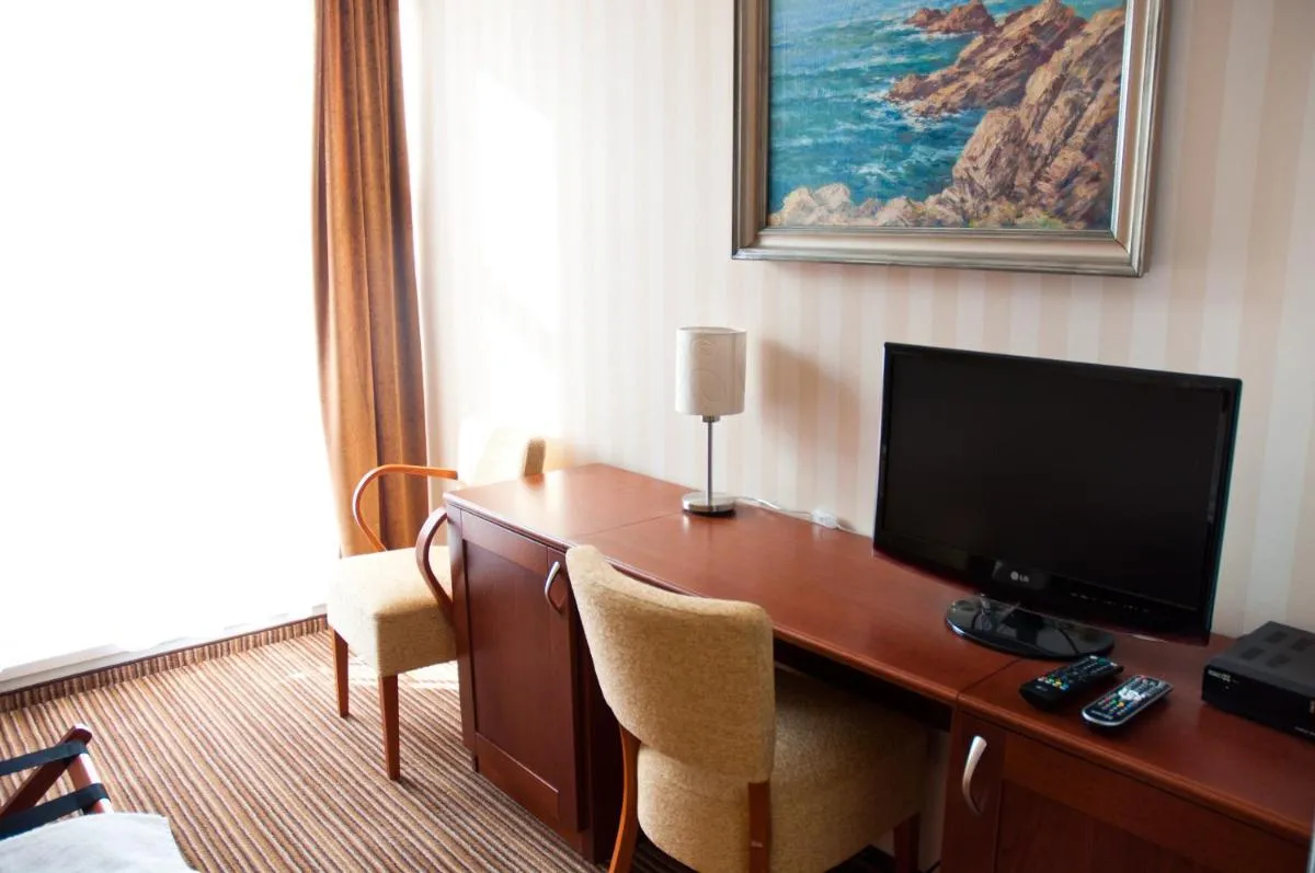 Image 6 of Hotel Encian