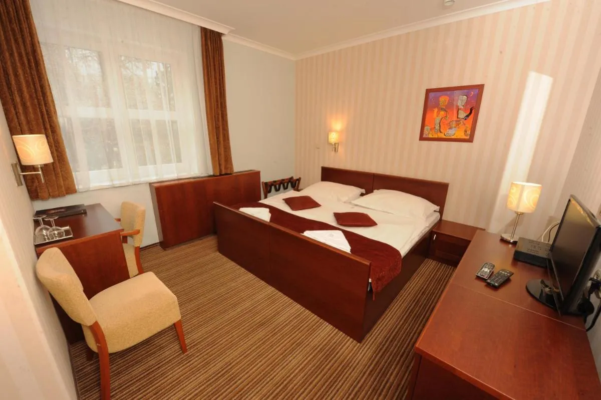 Image 5 of Hotel Encian