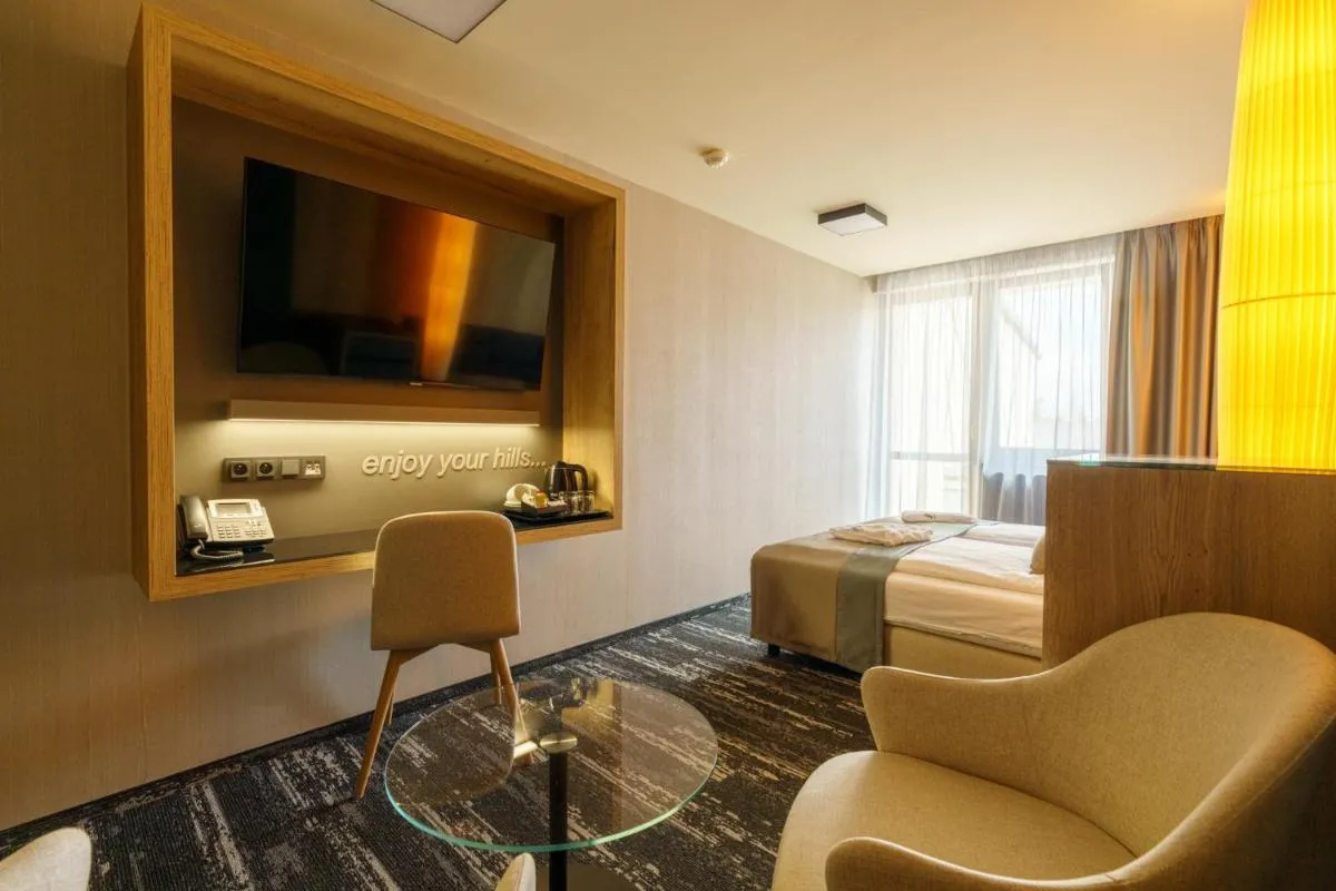 Image 2 of Hotel Hills
