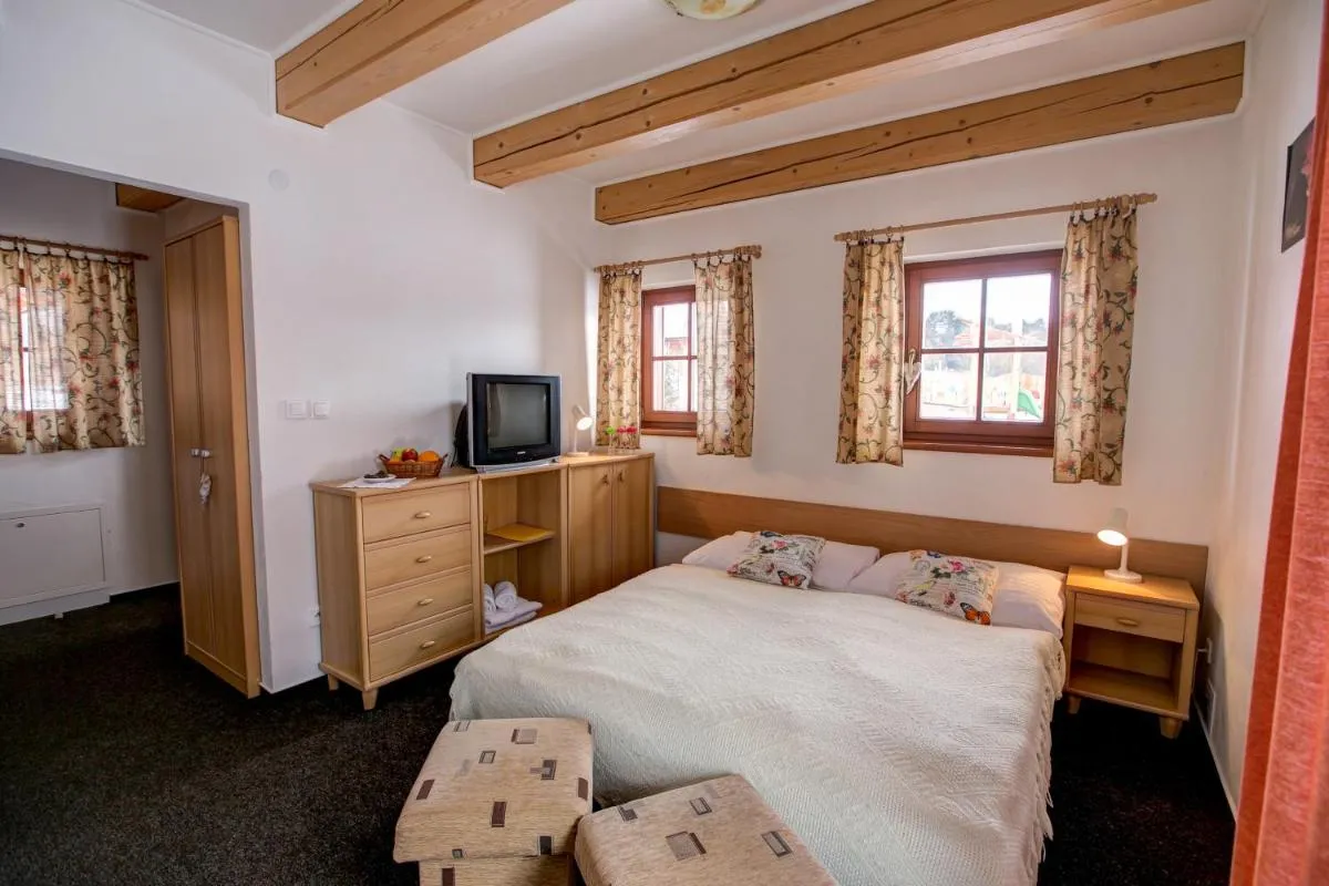 Image 2 of Hotel Koliba Greta