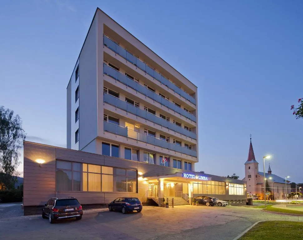 Image 1 of Hotel Limba CTT
